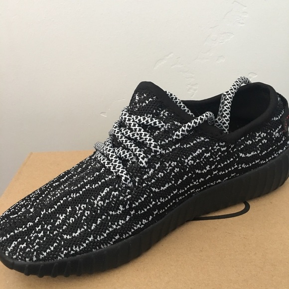 Black/white sneakers - Picture 2 of 3